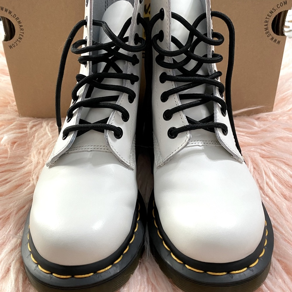 Dr. Martens 1460 W Smooth - Picture 11 of 12